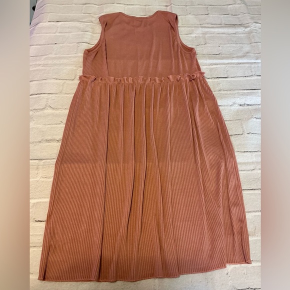 Sleeveless Rust Dress - Picture 1 of 4